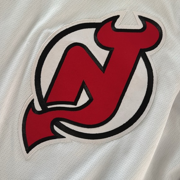 Vintage early 90s NJ Devils jersey - Picture 2 of 5